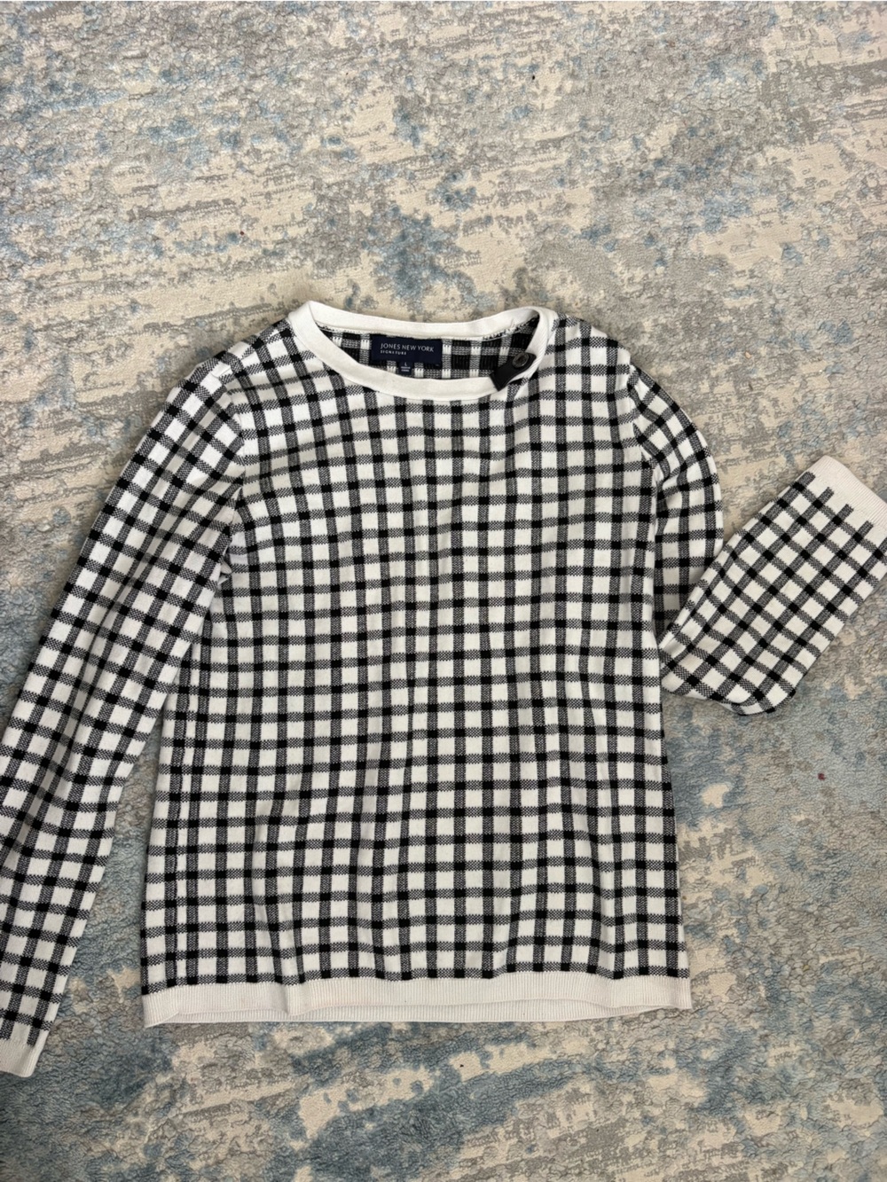 Jones New York Signature Black & White Plaid Sweater L